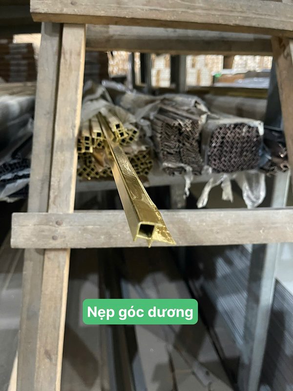 Nẹp góc dương