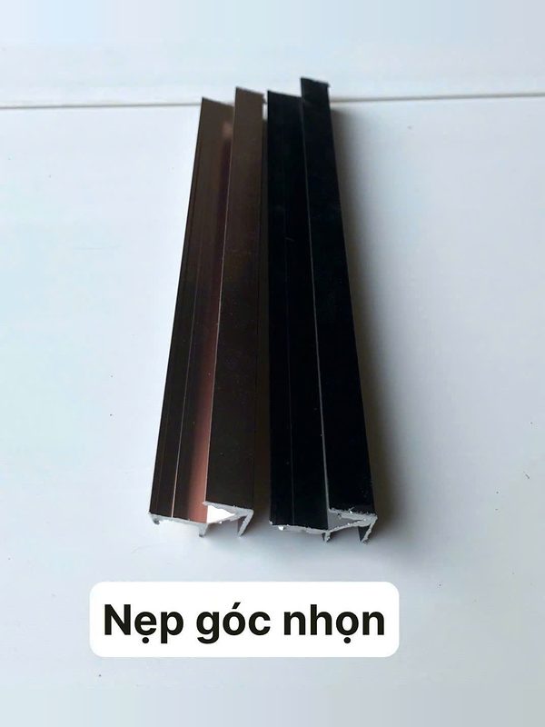 Nẹp góc nhọn